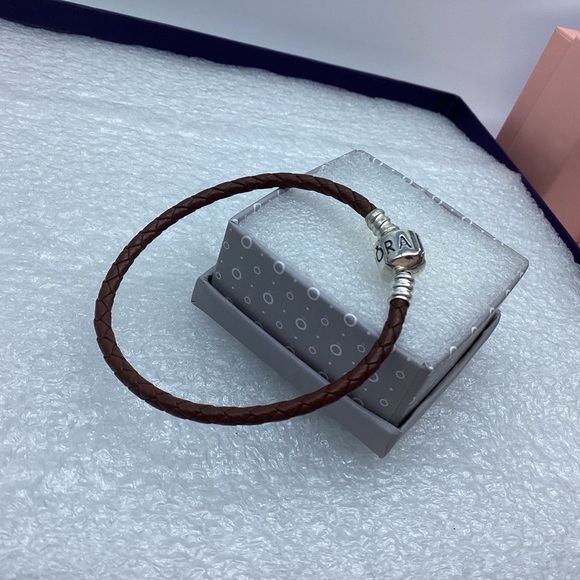 Pandora,”20CM Single Brown Braided Leather Clasp” 20CM/7.87 Inches Bracelet - Picture 2 of 3